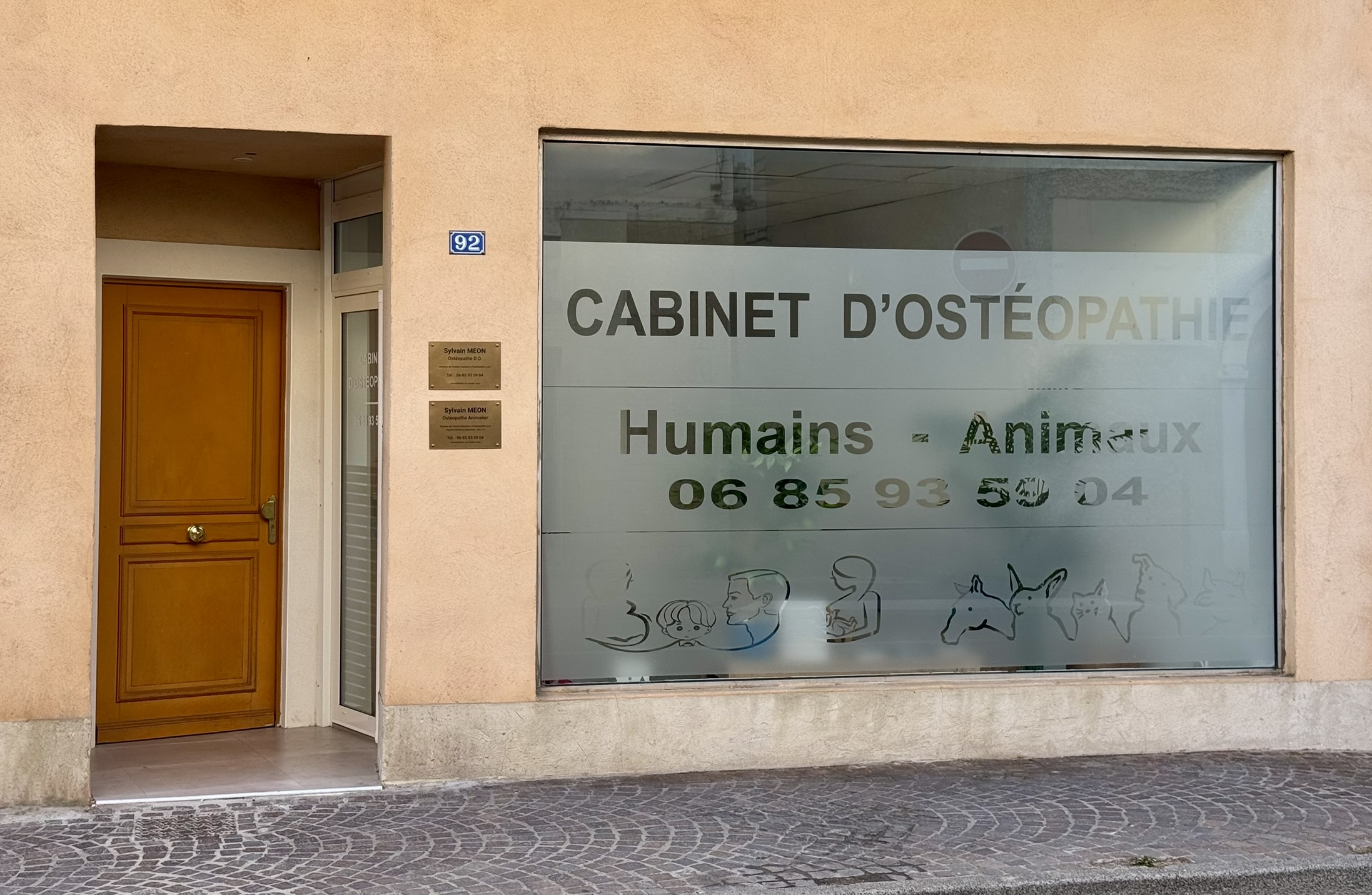 Salle de consultation
Ostéopathe Sérignan
Ostéopathie Sérignan
Ostéopathie Béziers
Ostéopathie animale Sérignan
Ostéo 
Ostéopathie animale Béziers
Ostéopathe
Ostéopathe animalier
Ostéopathie vétérinaire
Ostéopathie canine
Ostéopathie féline
Ostéopathie équine
Ostéopathie bovine
Ostéopathie NAC